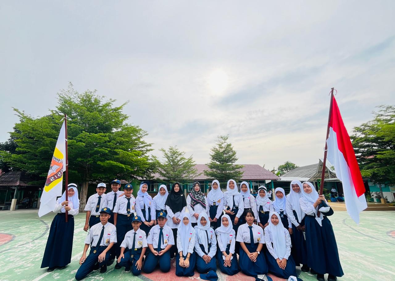 PELANTIKAN OSIS PERIODE 2024/2025 PELANTIKAN OSIS PERIODE 2024/2025