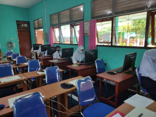 50 Siswa SMPN 3 Tanjungpandan ikuti Gladi ANBK 2021