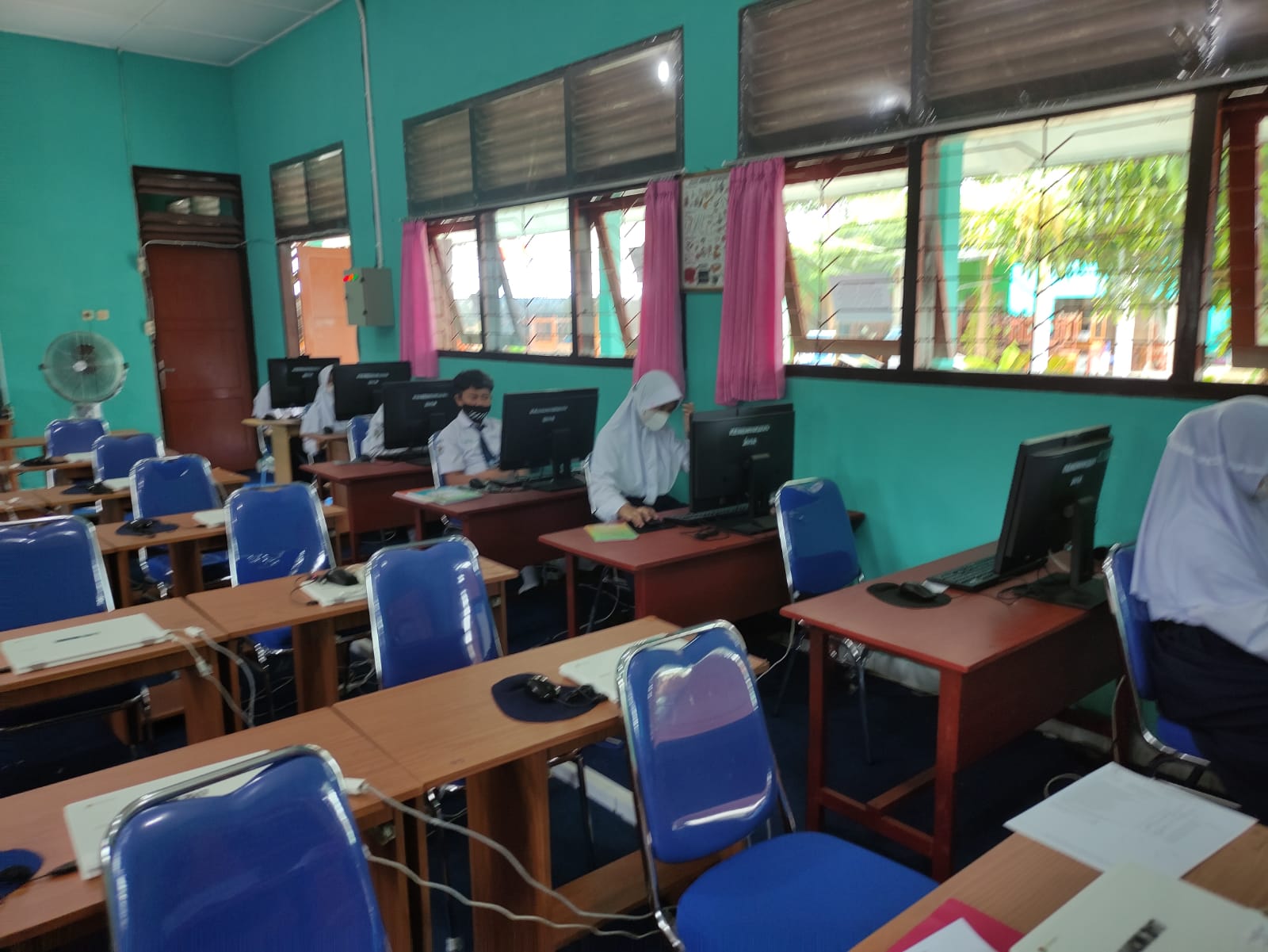 50 Siswa SMPN 3 Tanjungpandan ikuti Gladi ANBK 2021