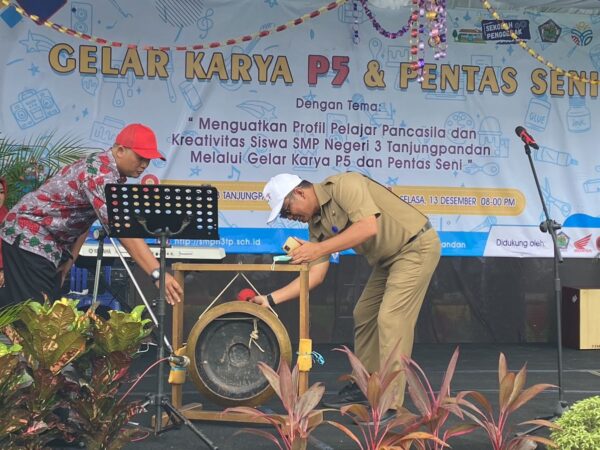 Gelar Karya P5 dan Pentas Seni SMPN 3 Tanjungpandan