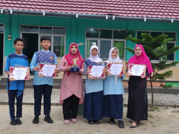 TIM TTG SMPN 3 TANJUNGPANDAN RAIH JUARA III LOMBA INOVASI TTG TINGKAT PROVINSI