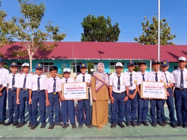 Dua Regu Penggalang Putra SMPN 3 Tanjungpandan meraih juara 2 dan 3 pada Lomba Ketangkasan Halang Rintang