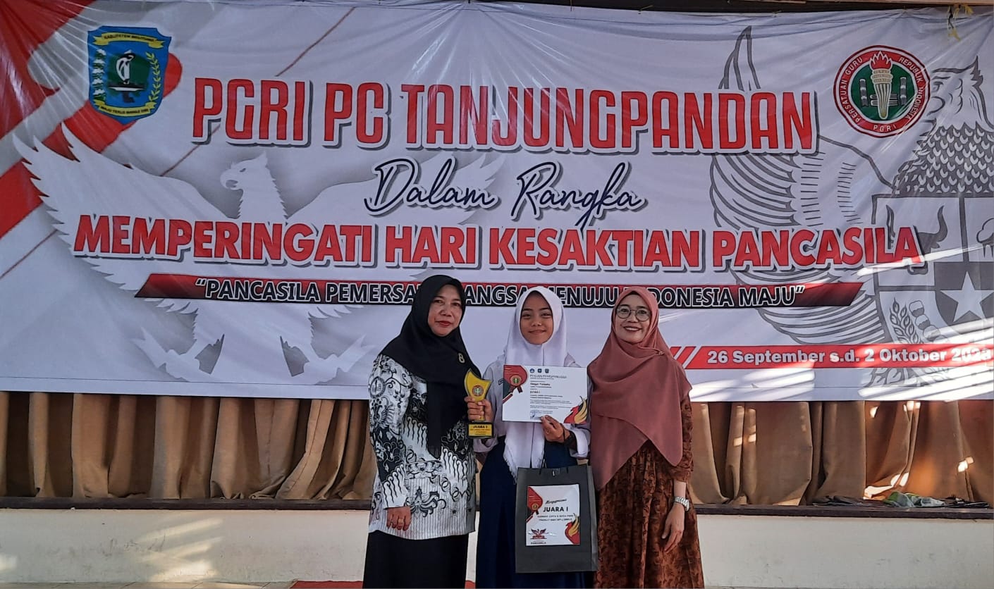 KHEIZA PERMATA JUARA 1 LOMBA CIPTA DAN BACA PUISI