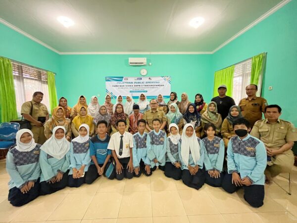 SMP Negeri 3 Tanjungpandan Adakan Pelatihan Public Speaking untuk Guru dan Siswa
