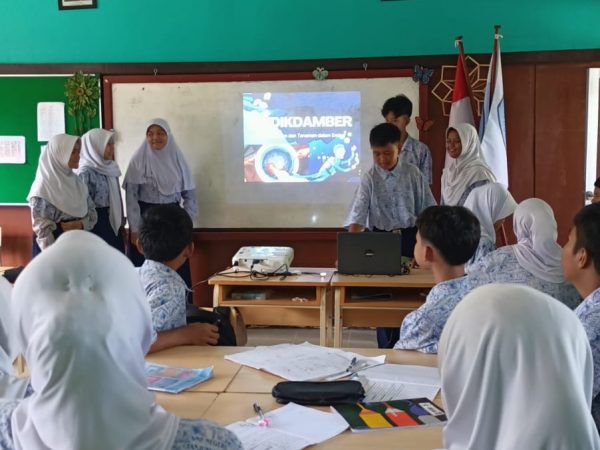 Pelaksanaan Proyek Penguatan Profil Pelajar Pancasila (P5) di SMP Negeri 3 Tanjungpandan: Menumbuhkan Karakter dan Kreativitas Siswa Pelaksanaan Proyek Penguatan Profil Pelajar Pancasila (P5) di SMP Negeri 3 Tanjungpandan: Menumbuhkan Karakter dan Kreativitas Siswa