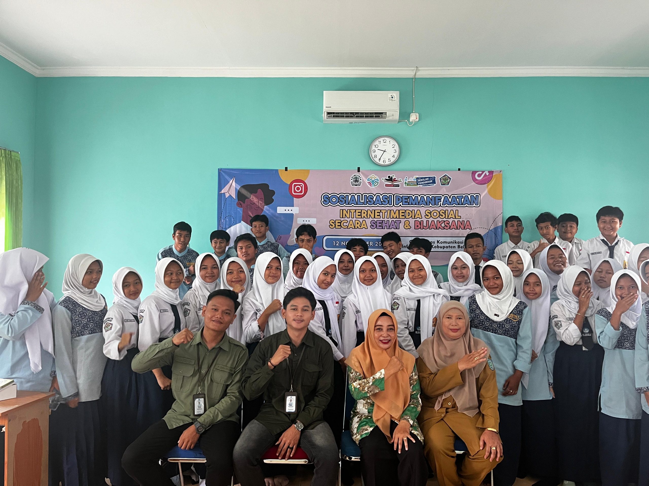 SOSIALISASI PEMANFAATAN INTERNET/MEDIA SOSIAL  SECARA SEHAT DAN BIJAKSANA BAGI SISWA SMPN 3 TANJUNGPANDAN